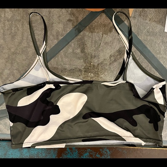 Camo Half Tank Top - Picture 3 of 3